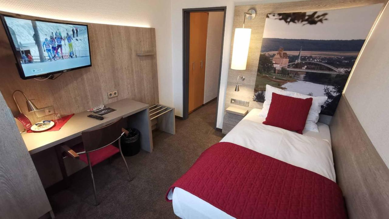 Hotel Hellers Krug Холцминден Екстериор снимка
